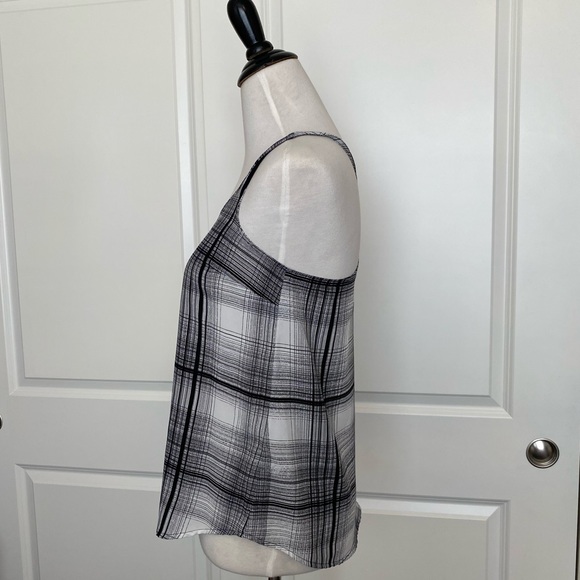 Mossimo Racerback Blouse - Picture 3 of 5